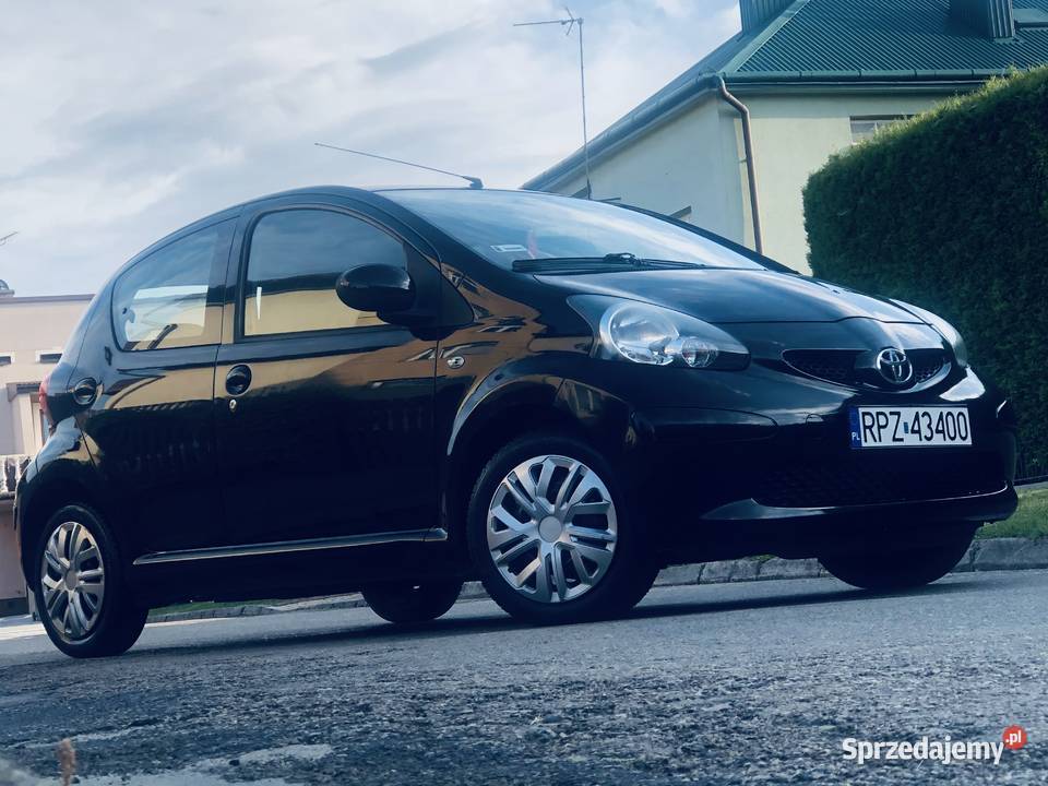 Toyota Aygo 10 VVTi 68 klimatyzacja nieuszkodzony Przeworsk