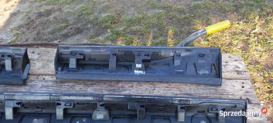 Sprzedam listwy na drzwi volvo xc 60 2 generacja