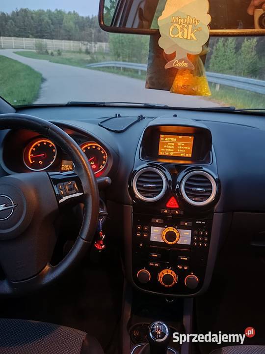 Opel Corsa 12 Benzyna 2009 Model Harter z Skarżysko-Kamienna