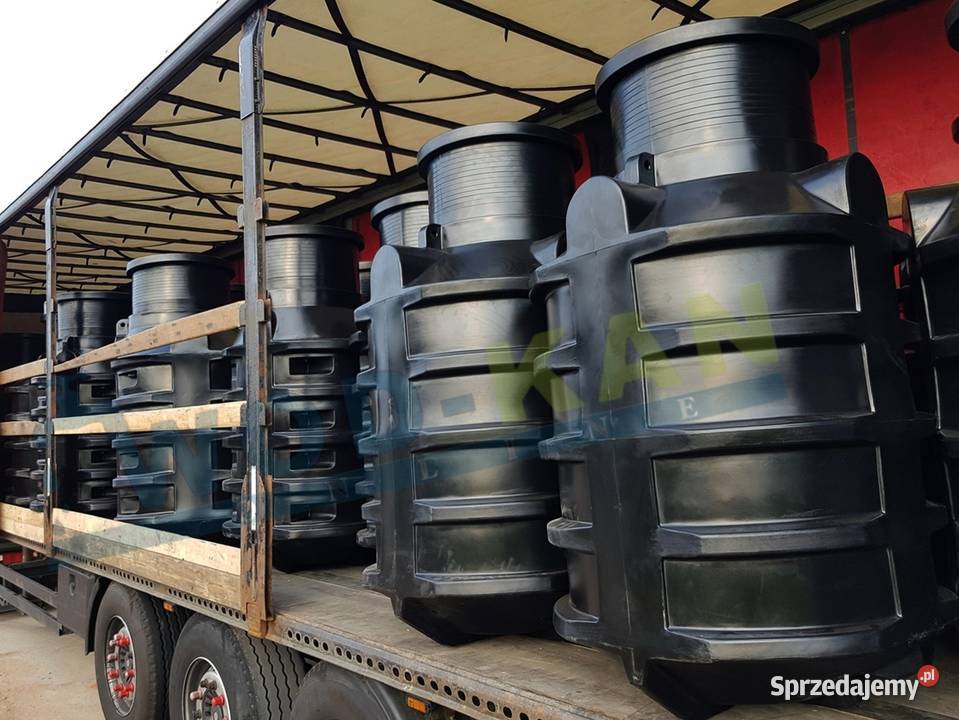 Studnia wodomierzowa DN1000 H1400 kpl uszczelek Ciechanów