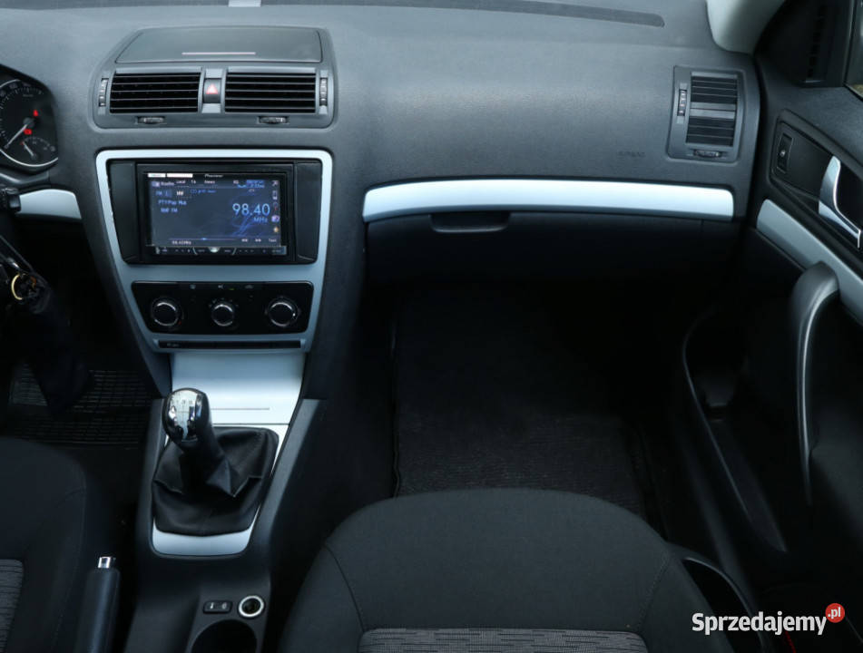 Skoda Octavia 14 TSI światła przeciwmgielne Piaseczno