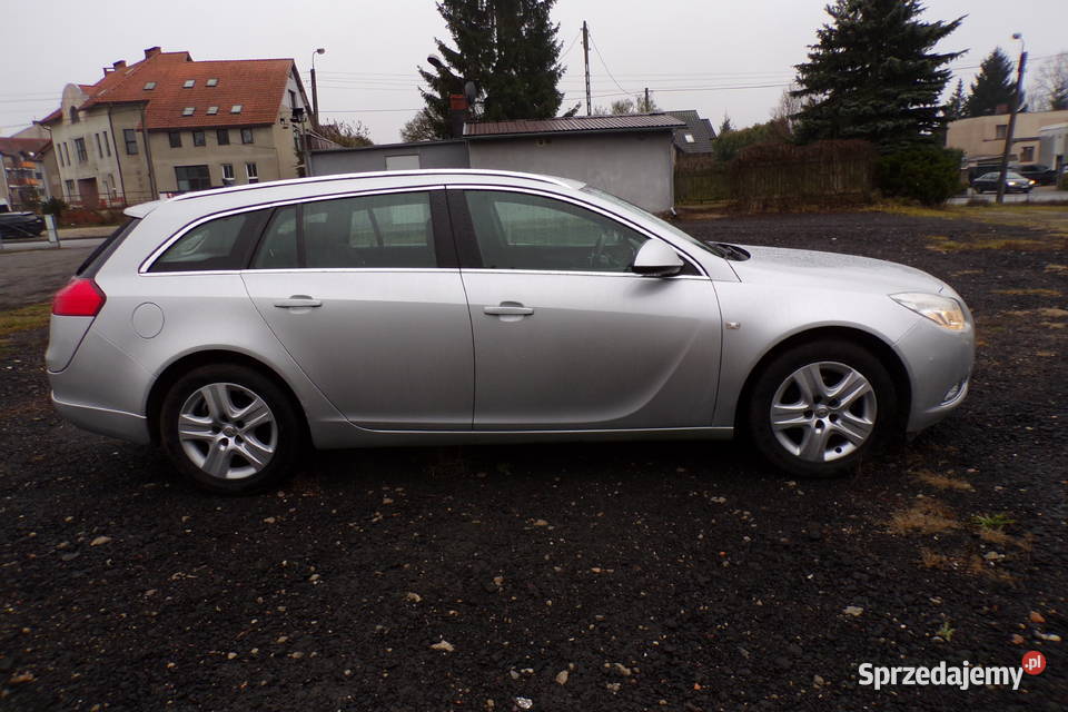 Opel Insignia Kombi 18Benz 140 Zarejestrowany Piła