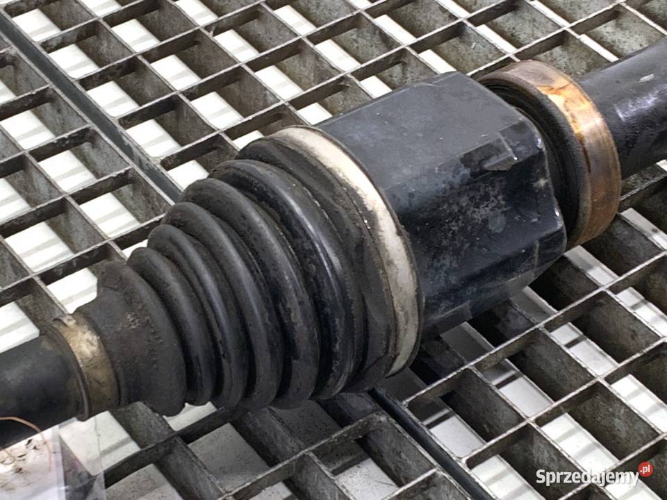 PÓŁOŚ PRAWY PRZÓD VOLVO S80 II 31272550 20 163 Układ napędowy