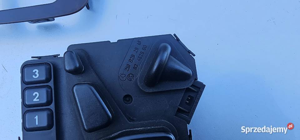 Panel przyciski fotela mercedes w210 2108202910 Rok produkcji 1996 Zbąszyń sprzedam