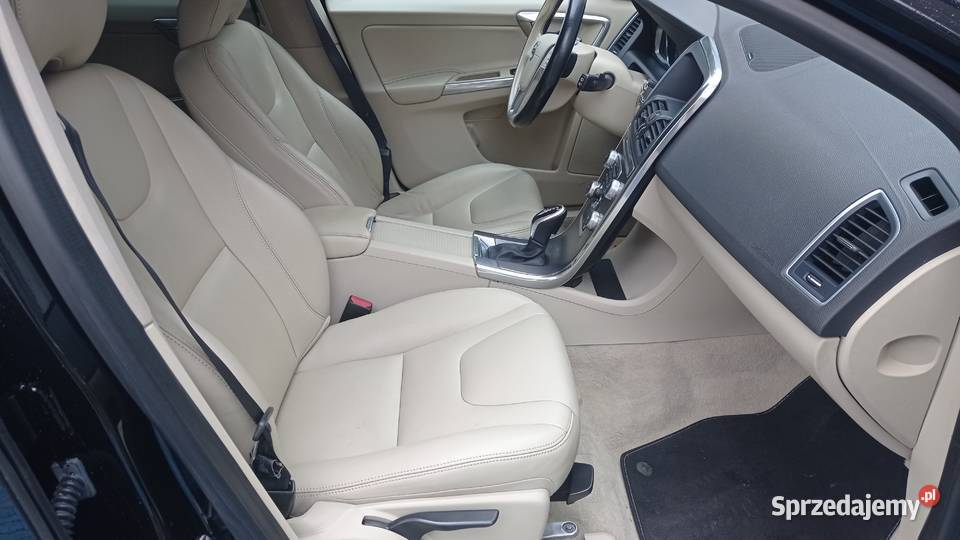 Volvo XC60 Zadbany Wyposażony Raty Zamiana Bytów