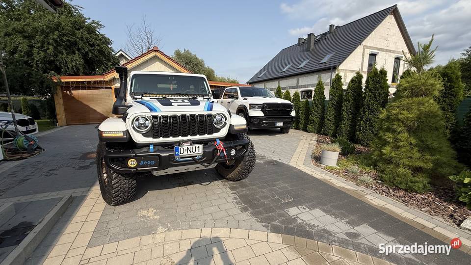 Jeep Wrangler IDEALNY zmodyfikowany 70 Rok produkcji 2023 dolnośląskie sprzedam