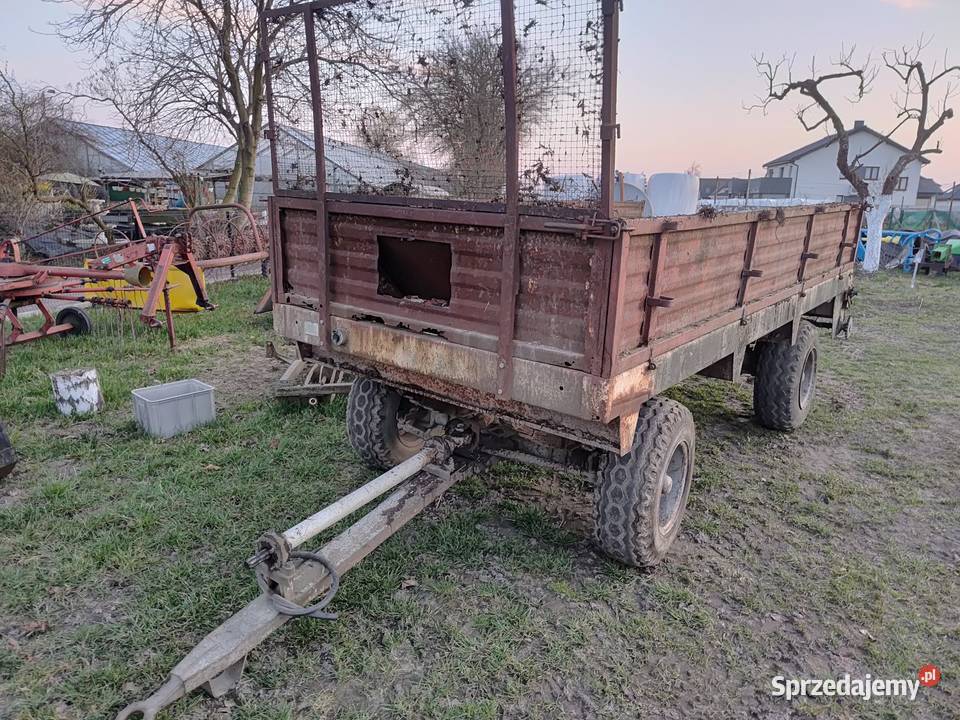 Rozrzutnik 2 osiowy uszkodzony Zabrze sprzedam