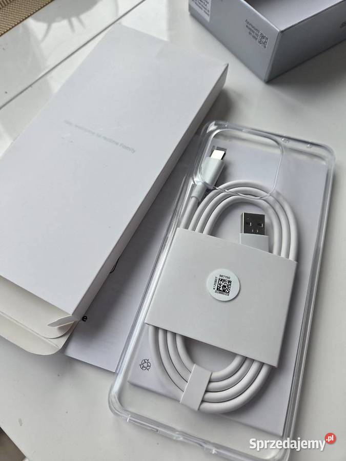 Sprzedam NOWY REALME 16 Pro 5G 12GB512GB CIEMNO