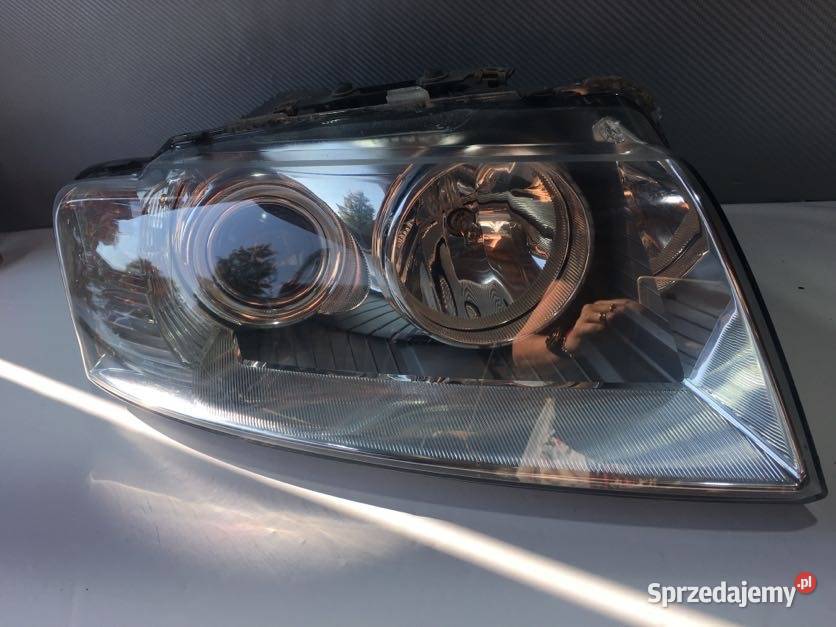 AUDI A8 PRAWA LAMPA BIXENON PRZÓD Ostroróg