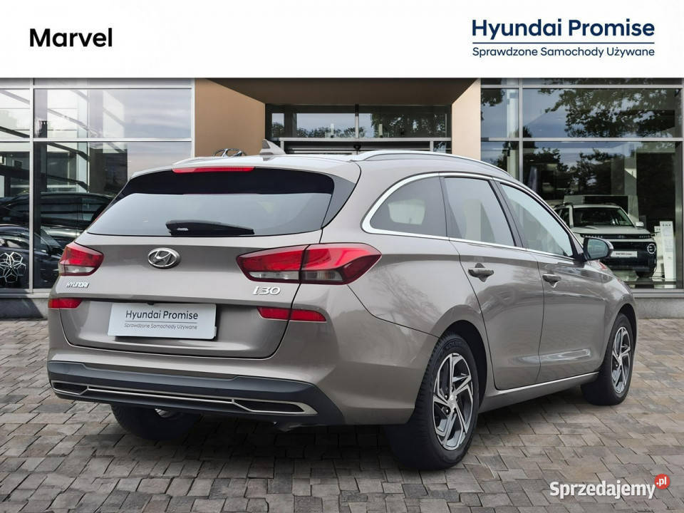 Hyundai i30 10 TGDI 6MT 120 WersjaSmart Pakiet podgrzewane fotele łódzkie