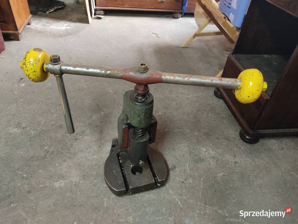 Prasa Balansowa śrubowa 2T Dobrodzień