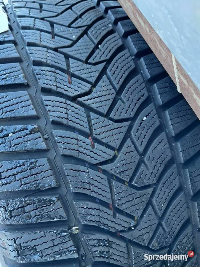 Koła Mercedes 5x112 24545R18 ET43 opony Dunlop Toruń