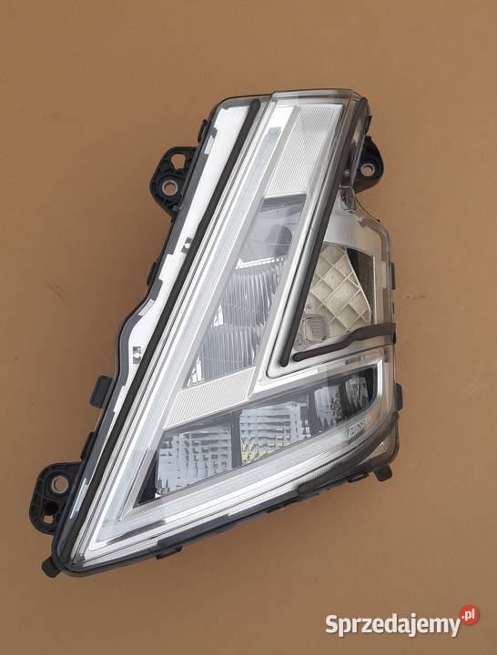 VOLVO FH5 REFLEKTOR PRAWY FULL LED LAMPA LEWA Bieleń