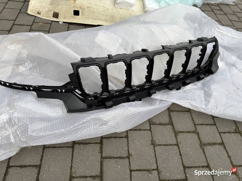 Jeep grand Cherokee WL 21 atrapa przód Motycz