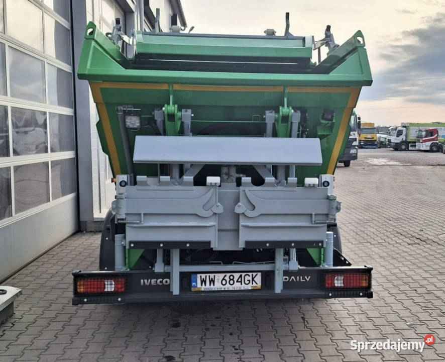 śmieciarki Iveco Iveco Daily 70C14 CNG mazowieckie
