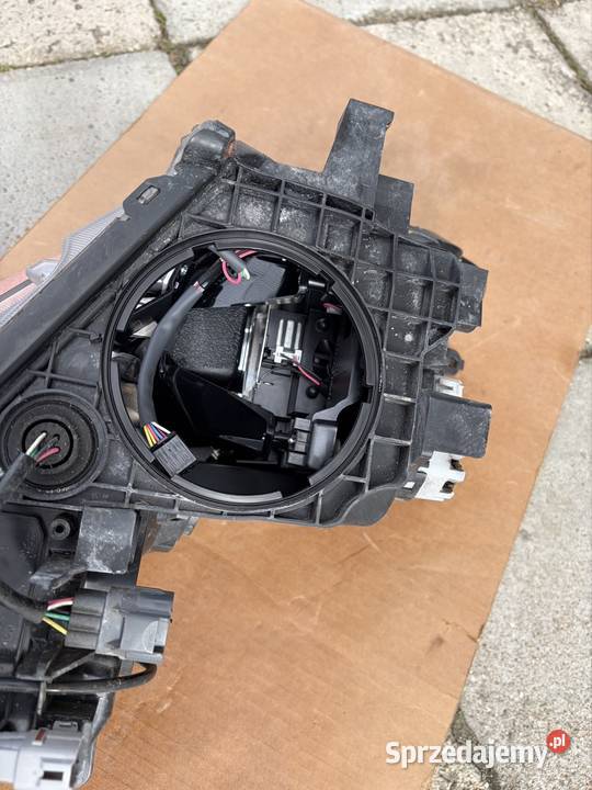 Toyota Rav4 IV Lift Lampa lewa Led Lampy przednie sprzedam