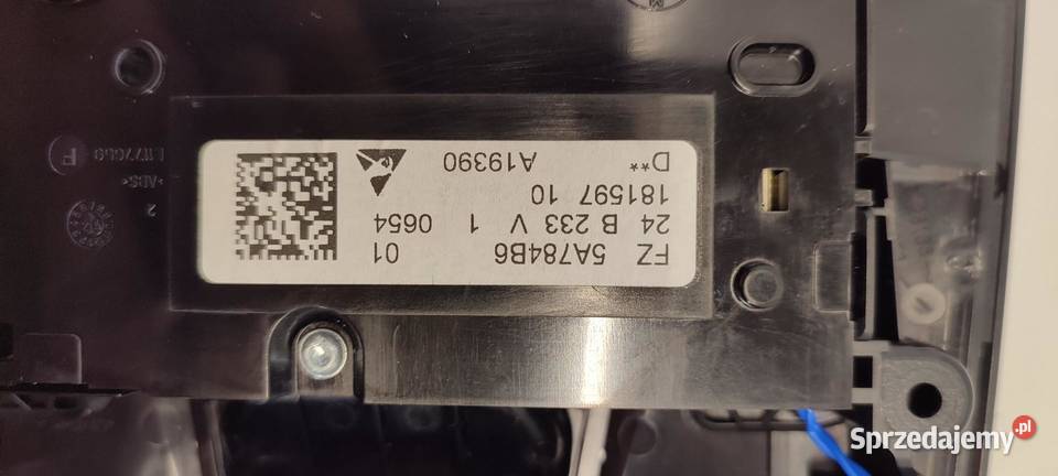 BMW F44 218I LAMPKA PODSUFITKI 5A784B6