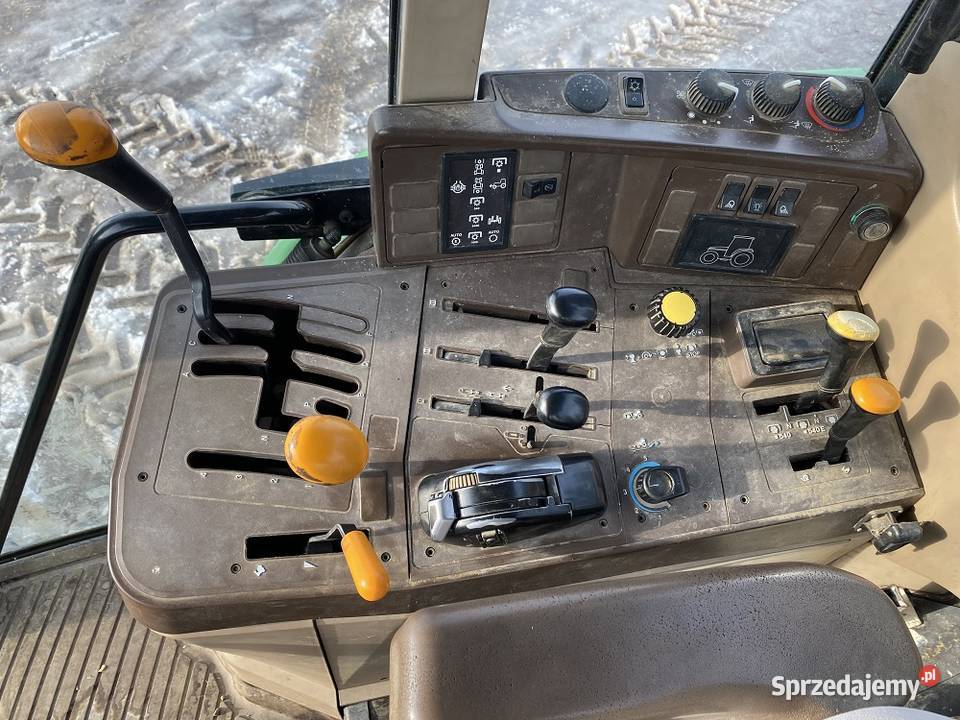 John Deere 6110 Premium biegi pełzające Biała