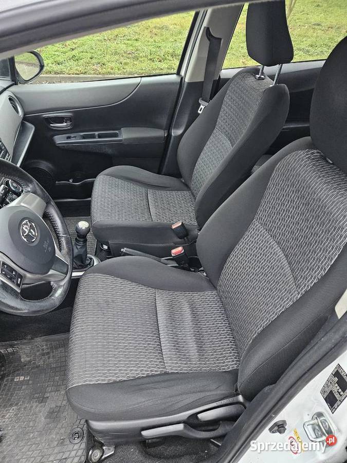 Toyota Yaris III 2013 r 10 69 VVTi LPG wersja