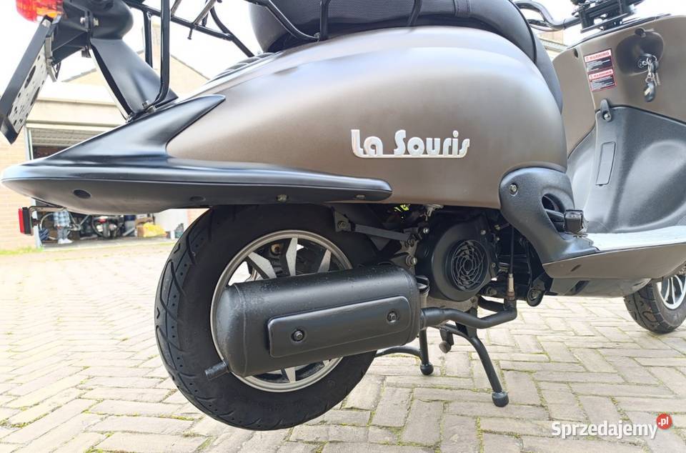 Skuter 50 retro 2020 Black Shadow super stan nieuszkodzony Vespa Kowalewo Pomorskie sprzedam