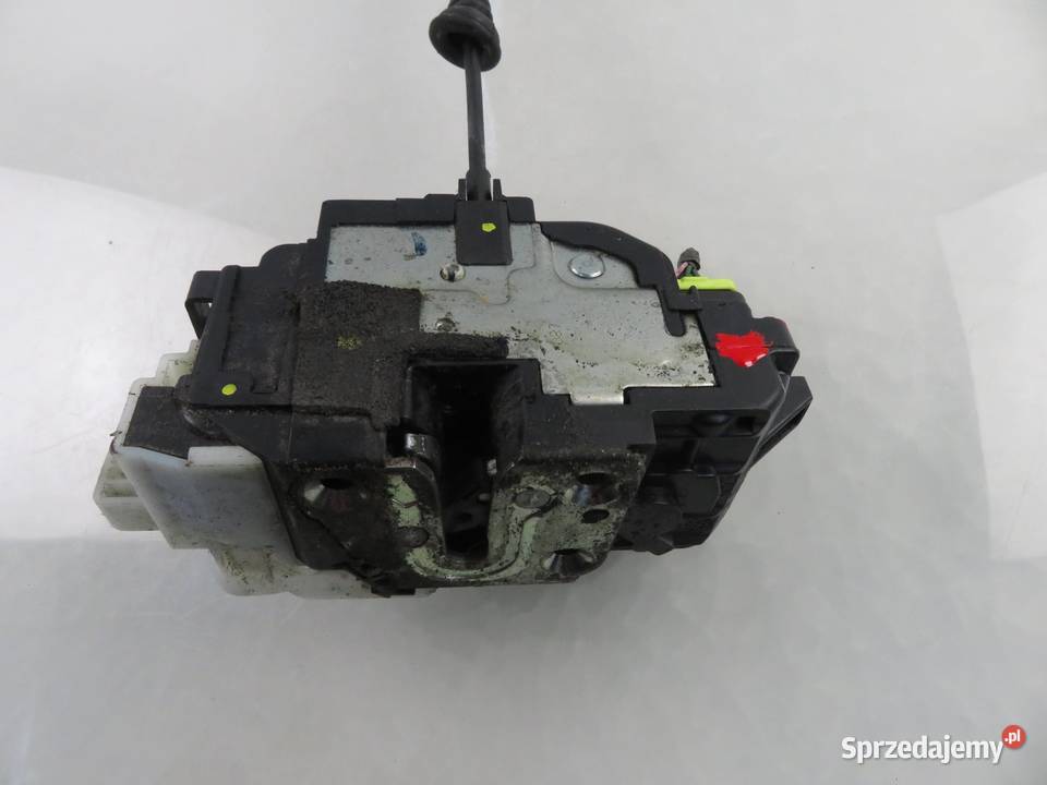 ZAMEK LEWY PRZEDNI KIA CEED I liftback ED