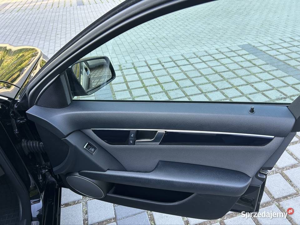 Mercedes w 204 kombi 21 Cdi diesel Praszczyki