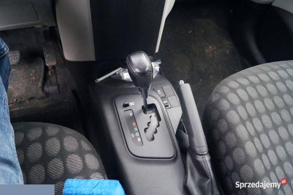 Toyota iQ 133 Plus CVT 98 2011r FV23 iQ Warszawa