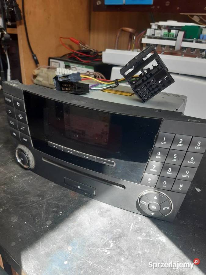 Sprzedam radio samochodowe do Mercedesa mazowieckie Płock