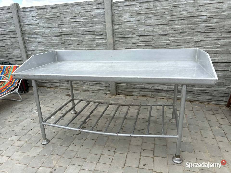 Duży solidny stół aluminiowy do obróbki z Ostrów Wielkopolski