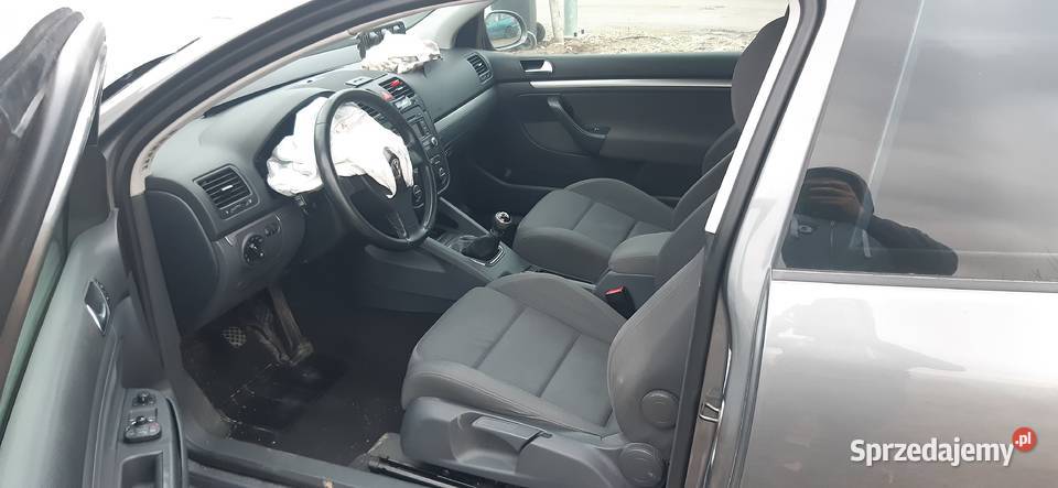 VW GOLF V 16 SR USZKODZONY Golf Żarów