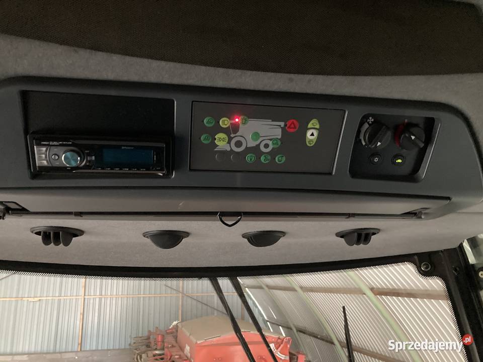 KKombajn zbożowy Massey Ferguson Activa 7347S Łódź