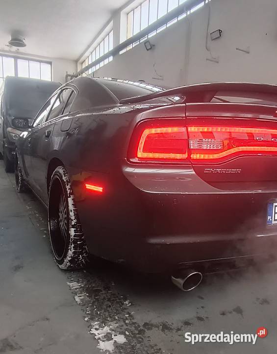 Dodge Charger 57 HEMI wersja RT 2013 158000 aluminiowe felgi łódzkie Sieradz