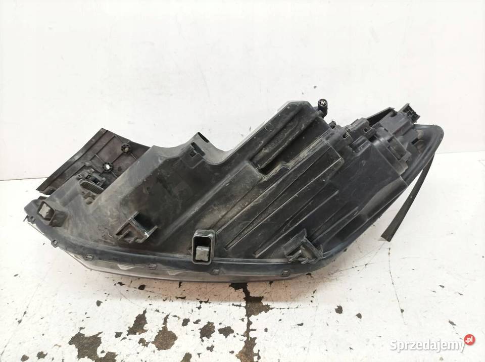 LAMPA PRZÓD PRAWA LED EU 92102D7700 Hyundai sprzedam
