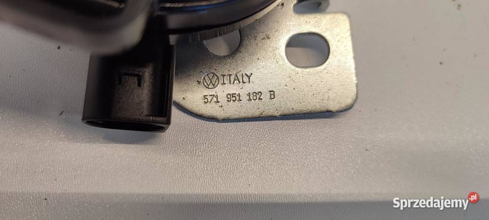 VW TAYRON KLAKSON 5QS951223 571951206B osobowe