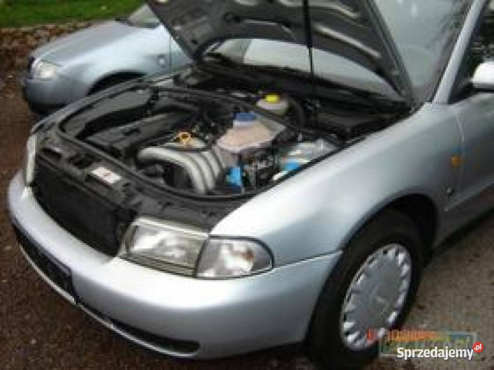 Audi A4 BEZWYPADKOWY85idealnySERWISOWANYkrajowy 125KM sprzedam