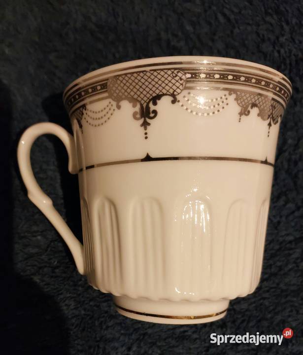 Piękna filiżanka porcelana chińska Supervised by Pozostałe Wrocław sprzedam