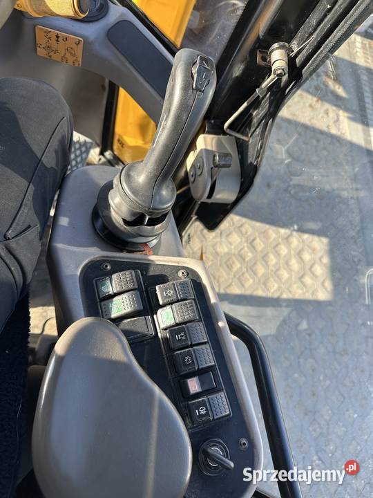 Ładowarka przegubowa JCB 408ZX Kuzie