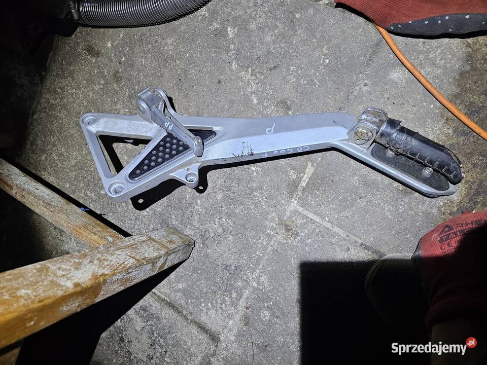 Honda CB 600 f Hornet s set prawy podnóżek Jelenia Góra