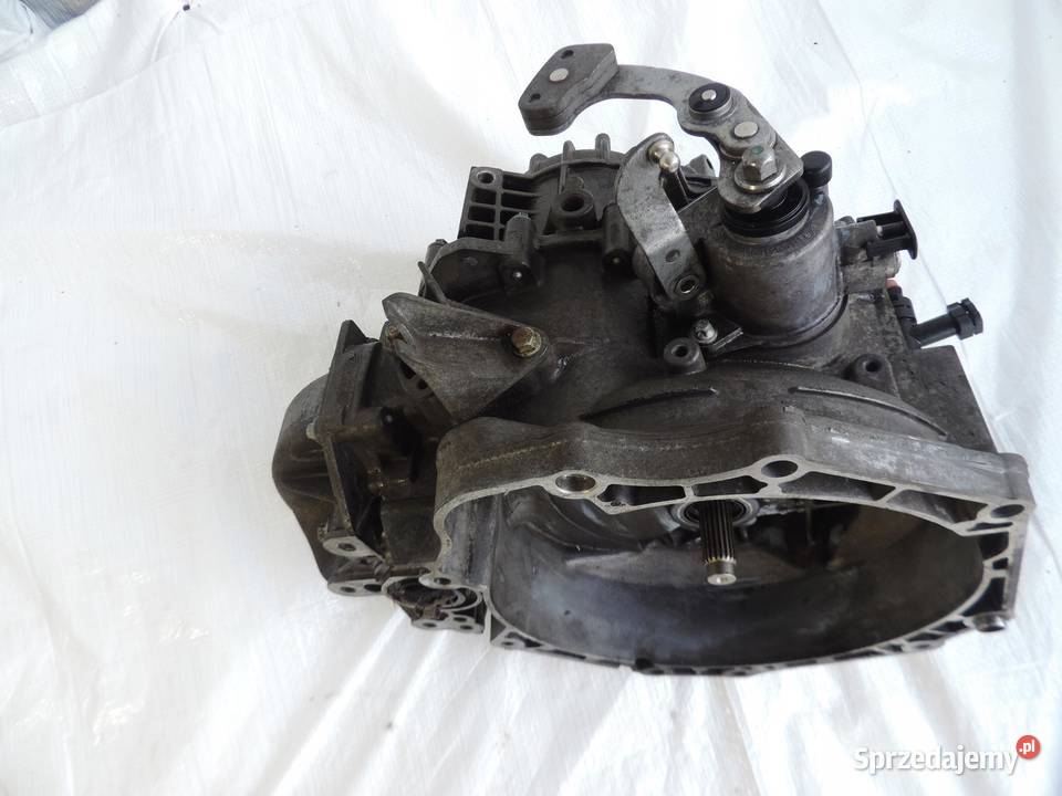 SKRZYNIA BIEGÓW 55590820 OPEL ASTRA 5 V K 16 osobowe sprzedam