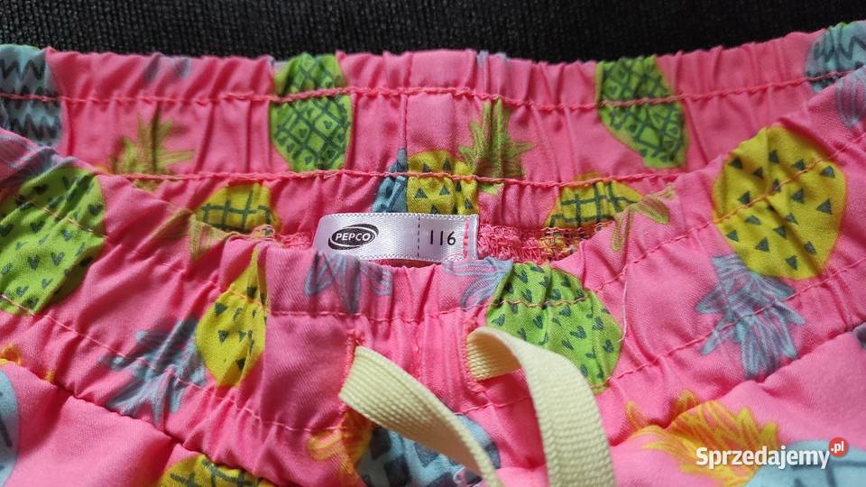 Krótkie spodenki dziewczęce r116 Spodnie Spodnie Celestynów sprzedam