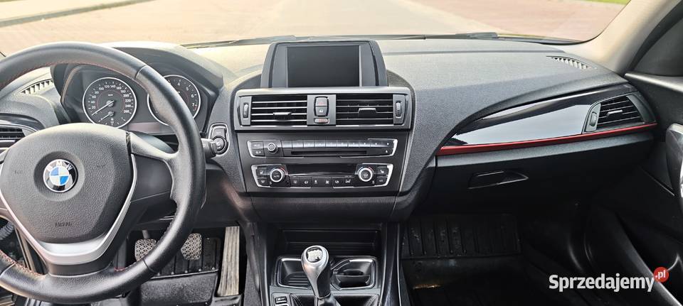 BMW Seria 1 116i F20 2012r benzyna 16 136 welurowa tapicerka