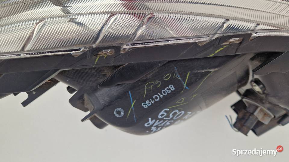 MITSUBISHI SPACE STAR II LIFT LAMPA PRZÓD