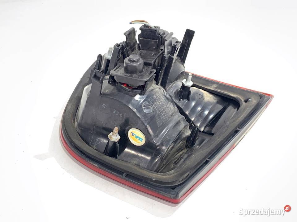 LAMPA TYŁ LEWA WEWNĘTRZNA SEAT LEON I Hatchback