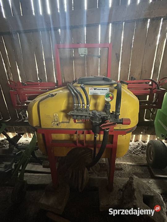 Opryskiwacz zawieszany 300 L nieuszkodzony