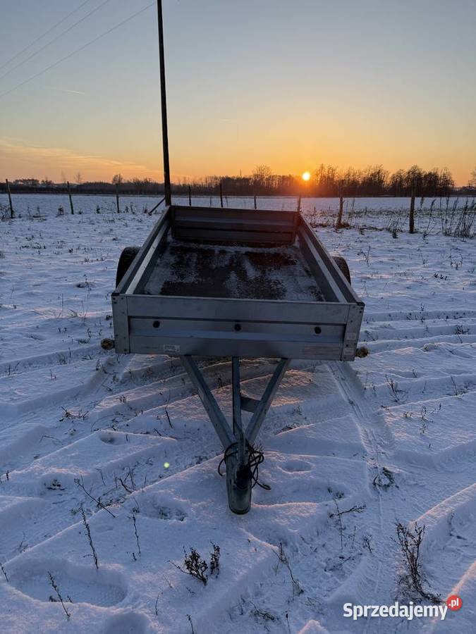 Przyczepa przyczepka samochodowa lekka 750 Koło