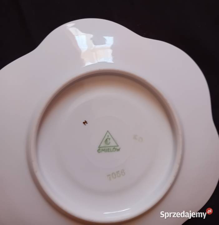 Spodek pod filiżankę Ćmielów fason 540 sygnatura Koźminek sprzedam