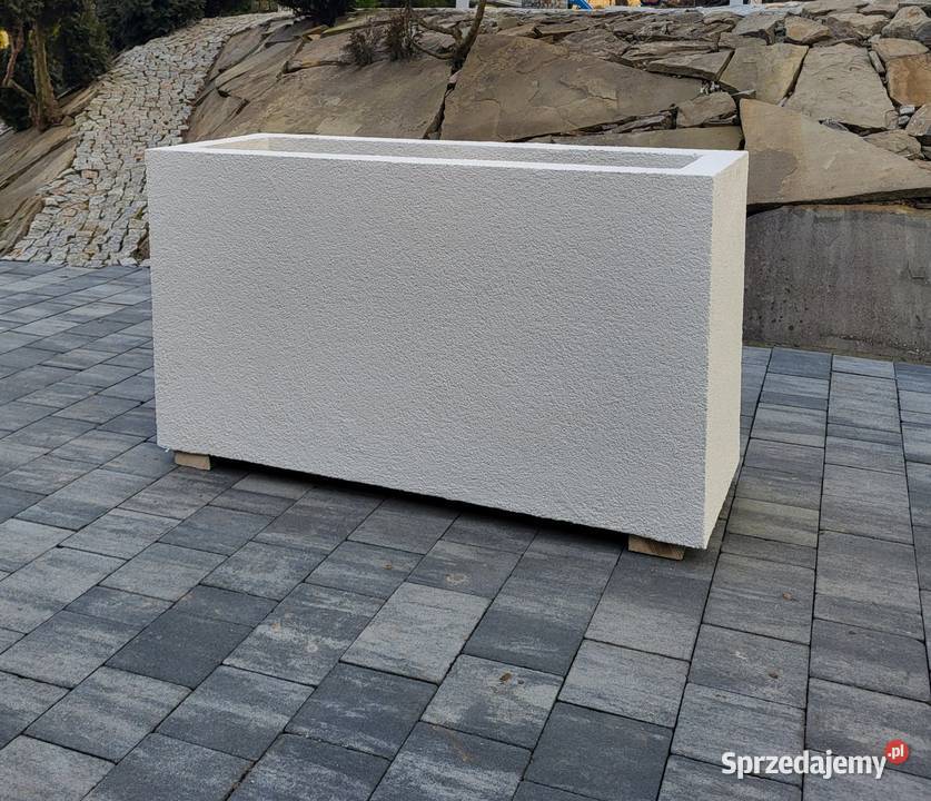 Nowoczesne duże donice ogrodowe