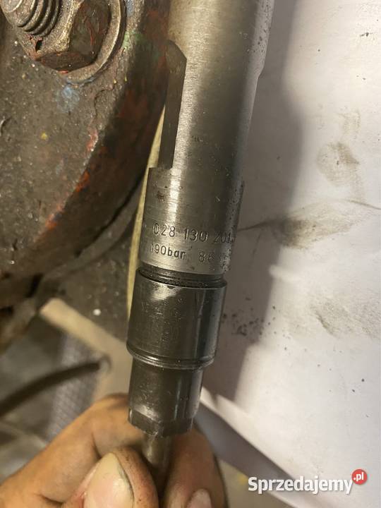 Wtryskiwacze 19 TDI 110 AFN 028130201T komplet osobowe Układ paliwowy lubelskie Lublin