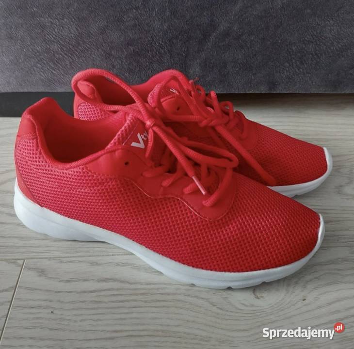 Buty sportowe Vty Złocieniec