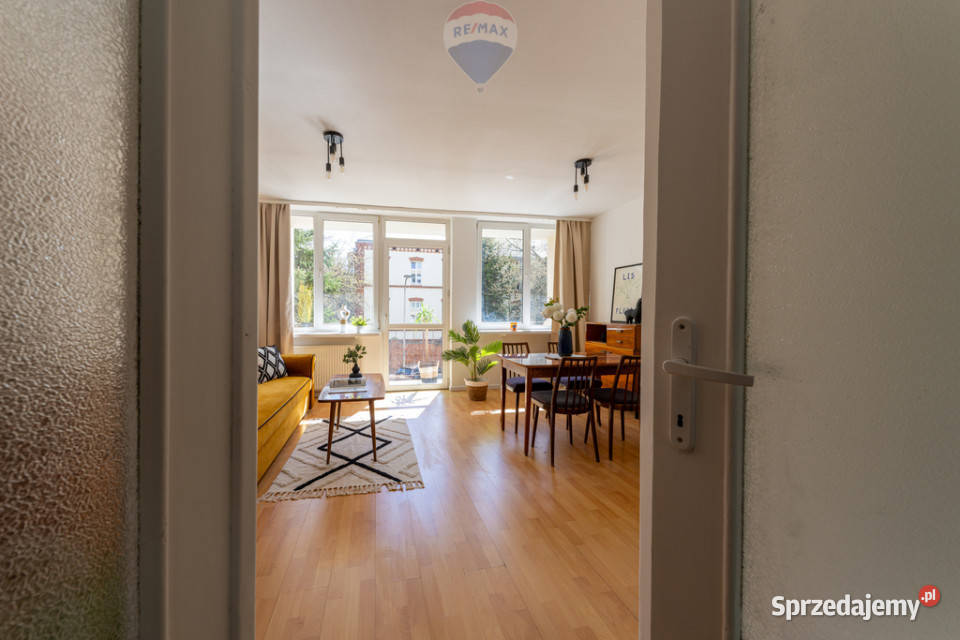 2 pokoje w centrum WarszawyCISZA WINDA BALKON Warszawa sprzedam
